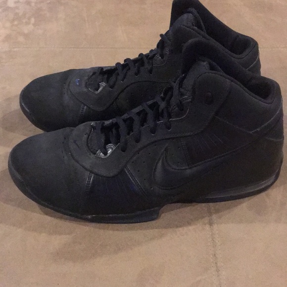 Nike Other - Men’s Nike Air Max Full Court Basketball Shoes